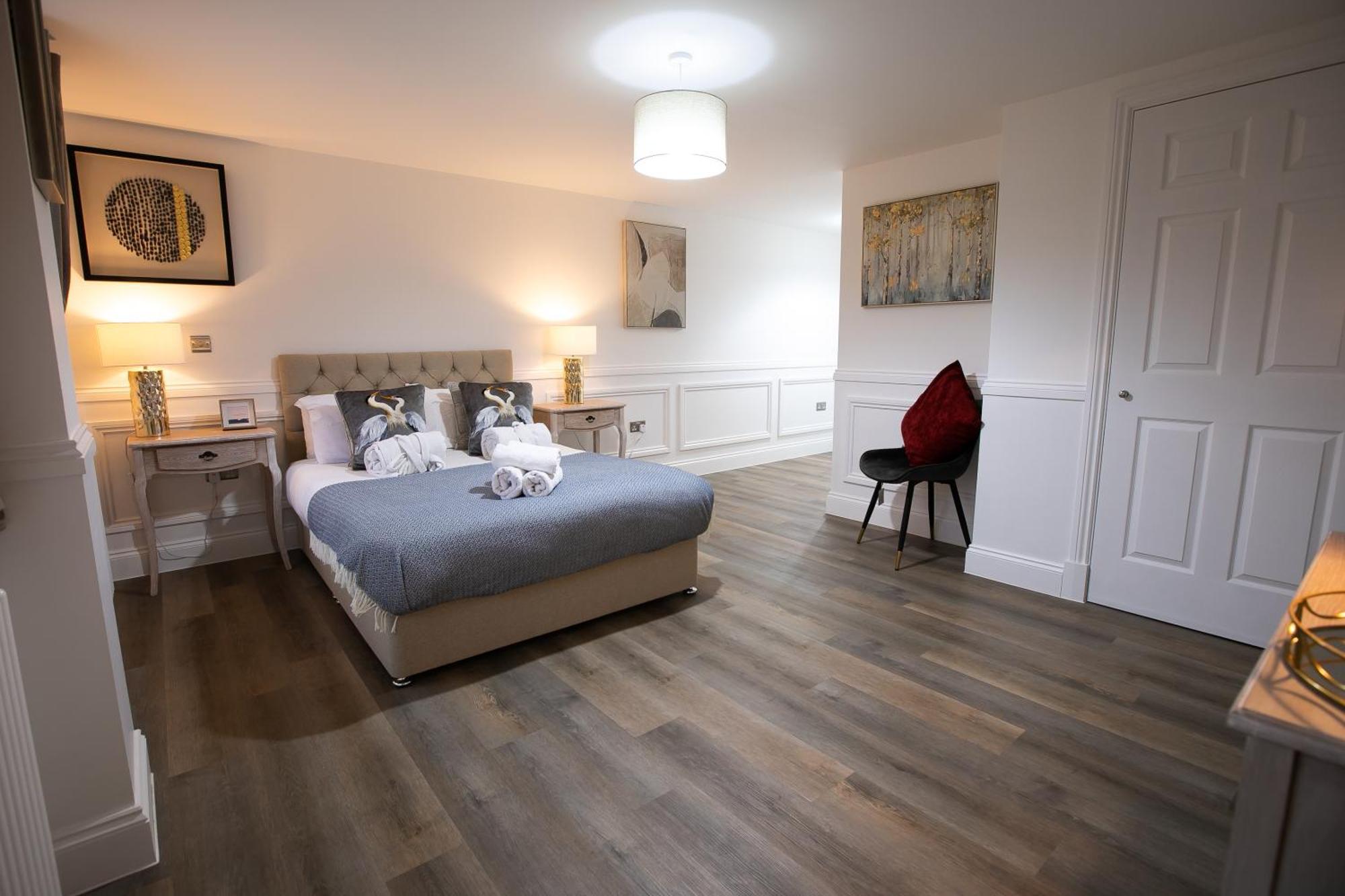 The Burlington Collection Apartment